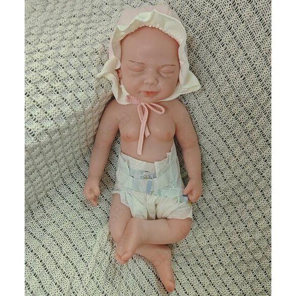 45cm Full Body Silicone Reborn Baby Dolls 6.16lbs Sleeping Newborn Baby Girl - Picture 15 of 15